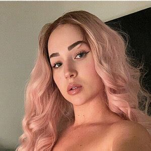 skylar mae nude pics|Skylarmaexo Naughty Maid Squirt Fest Onlyfans Pov Video